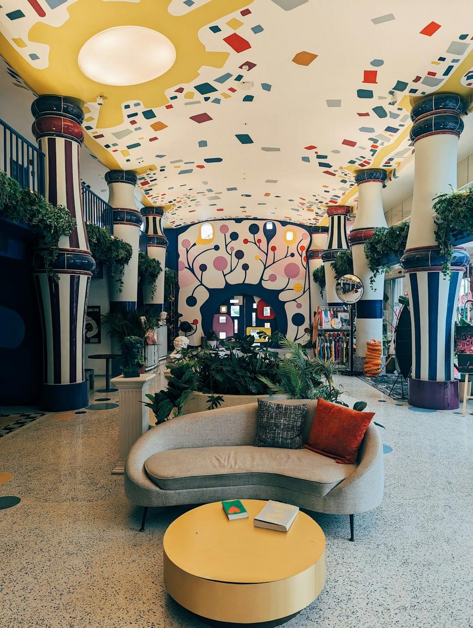 Yaletown Boutique Hotel